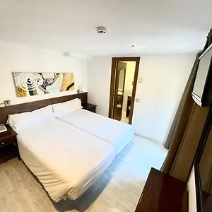 Kamar kembar